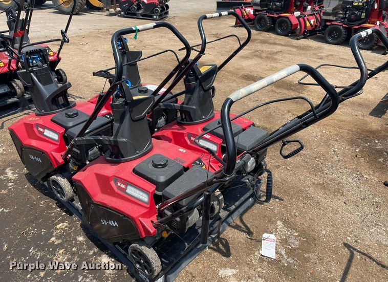 image for item DS8921 (4) Toro Power Clear snow blowers