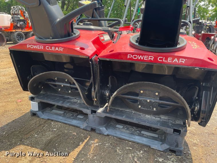 image for item DS8921 (4) Toro Power Clear snow blowers