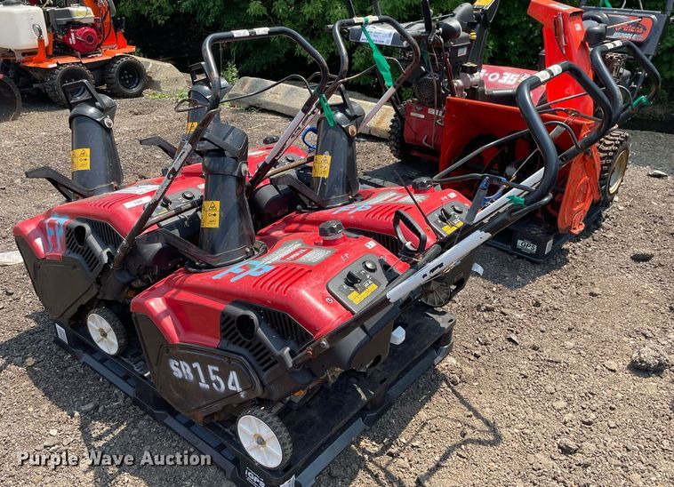 image for item DS8924 (4) Toro Power Clear snow blowers