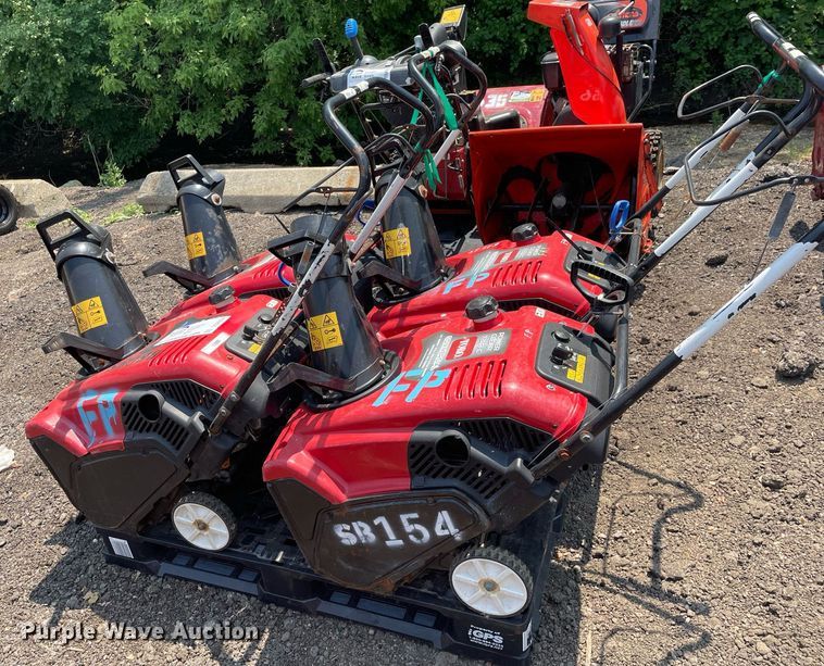 image for item DS8924 (4) Toro Power Clear snow blowers