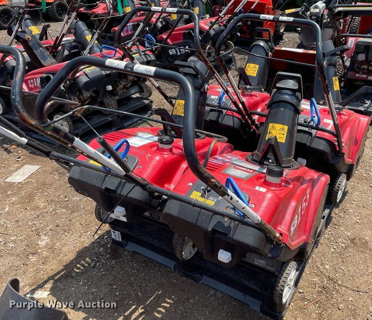 image for item DS8929 (4) Toro Power Clear snow blowers