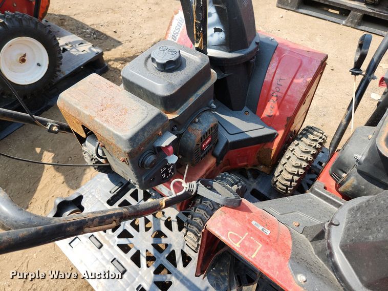 image for item DS8936 (2) Toro Snowmaster 724 ZXR snow blowers