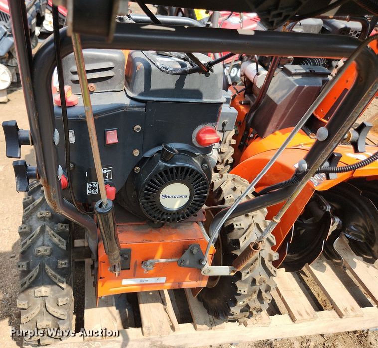 image for item DS8942 (2) Husqvarna 924HV snow blowers