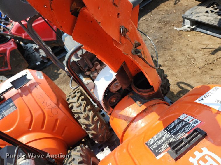 image for item DS8944 (2) Husqvarna 924HV snow blowers