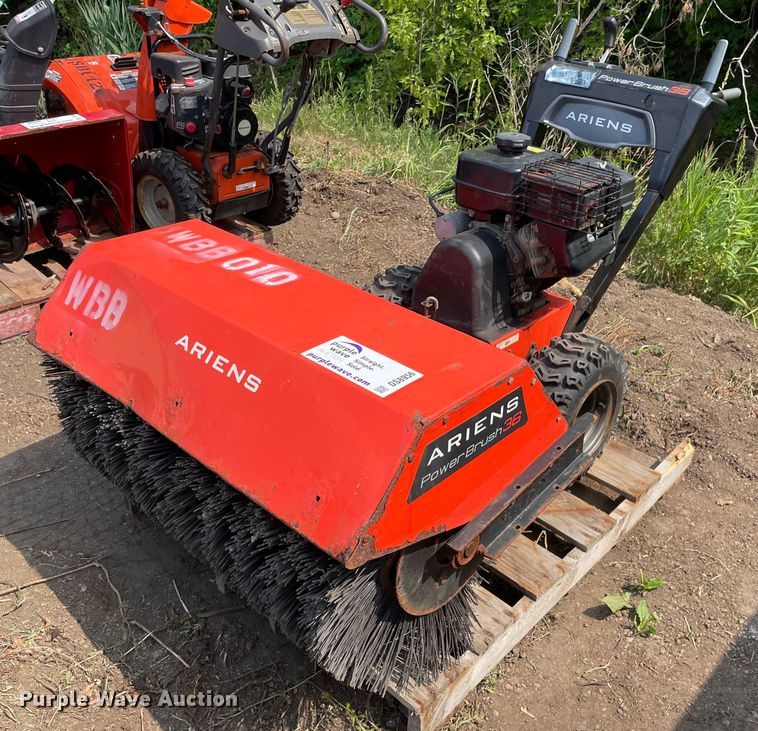 image for item DS8956 2017 Ariens Power Brush 36  broom