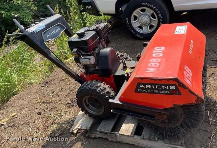 image for item DS8956 2017 Ariens Power Brush 36  broom