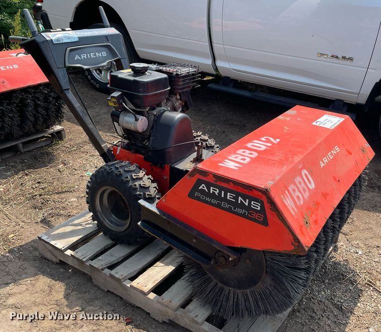 image for item DS8957 2017 Ariens Power Brush 36  broom