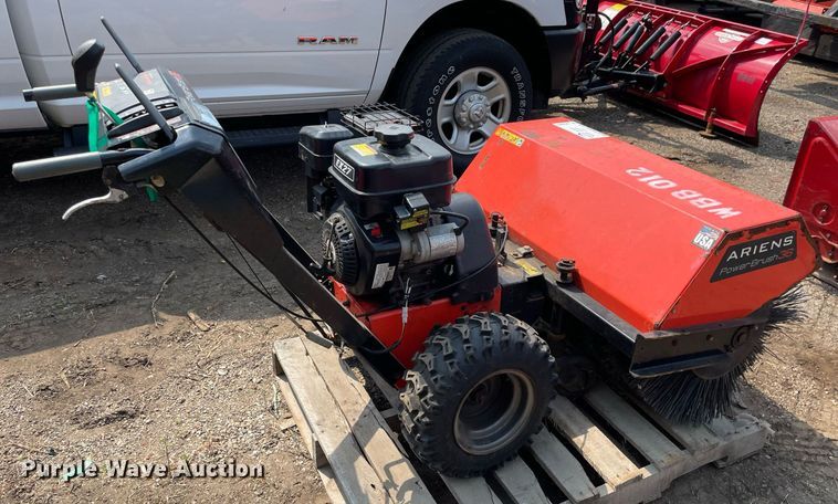 image for item DS8957 2017 Ariens Power Brush 36  broom
