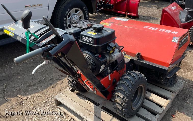 image for item DS8957 2017 Ariens Power Brush 36  broom