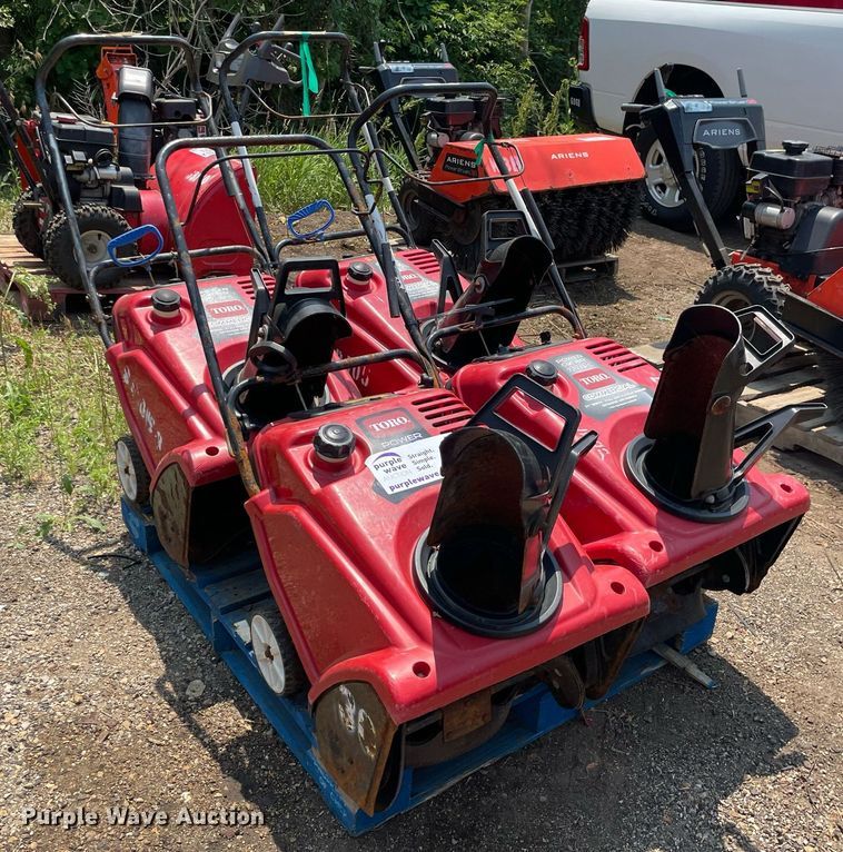 image for item DS8958 (4) Toro Power Clear snow blowers