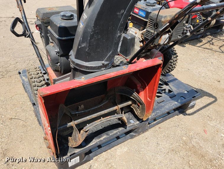 image for item DS8964 (2) Toro Snowmaster 724 ZXR  snow blowers