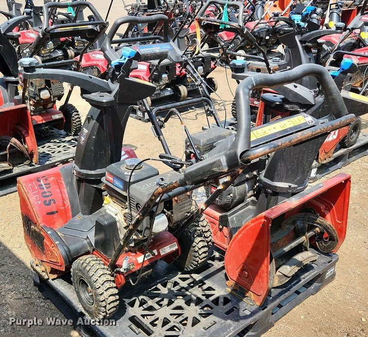 image for item DS8966 (2) Toro Snowmaster 724 ZXR snow blowers