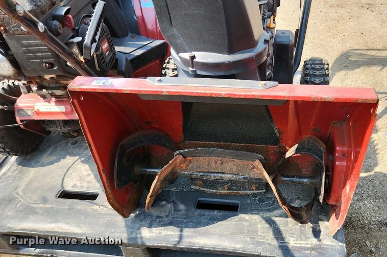 image for item DS8981 (2) Toro Snowmaster 724 ZXR snow blowers