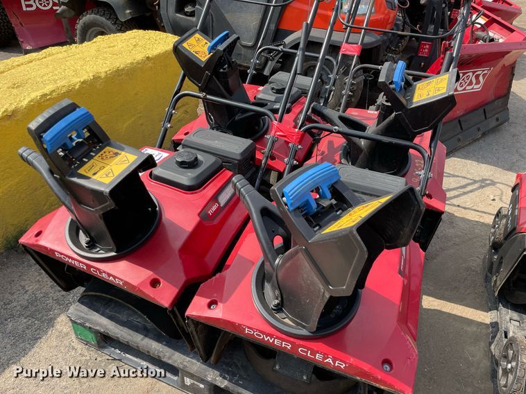 image for item DS8986 (4) Toro Power Clear snow blowers