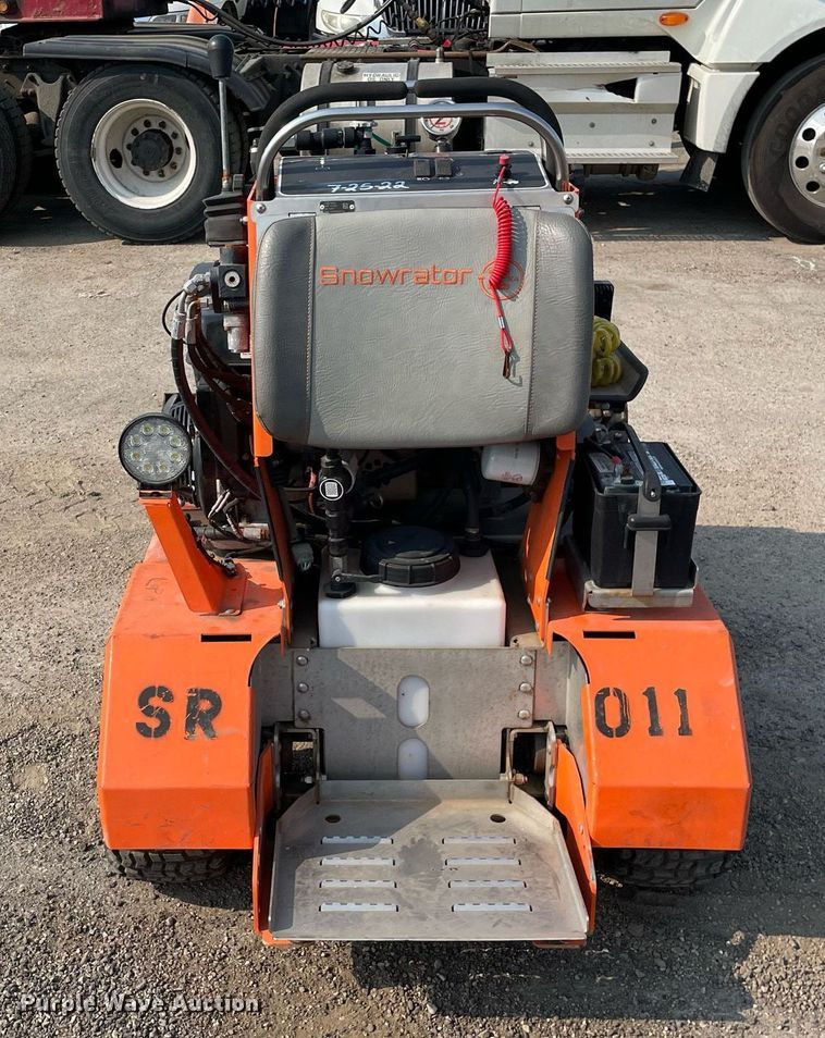 image for item DS8991 2019 Snowrator ZX4