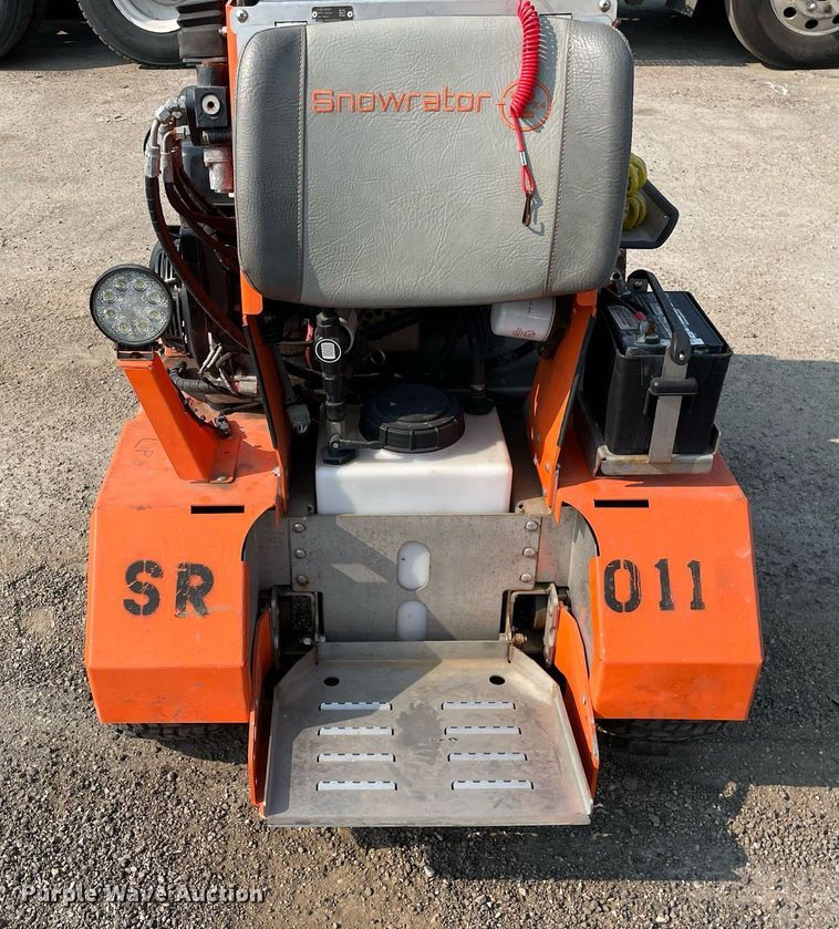 image for item DS8991 2019 Snowrator ZX4