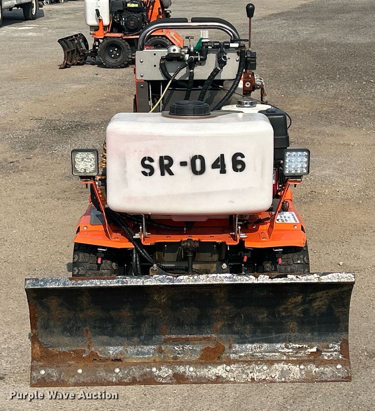 image for item DS8992 Snowrator ZX4