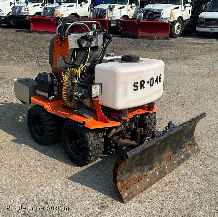 image for item DS8992 Snowrator ZX4