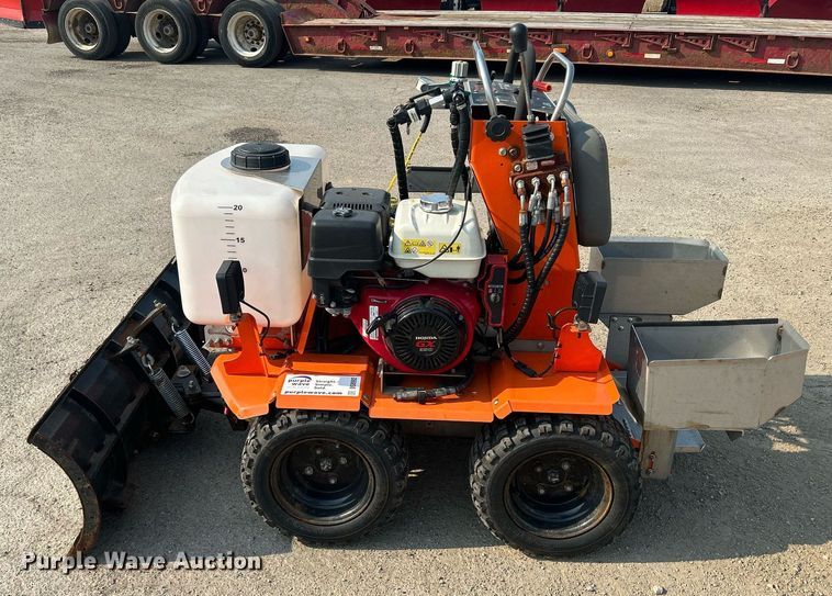 image for item DS8992 Snowrator ZX4