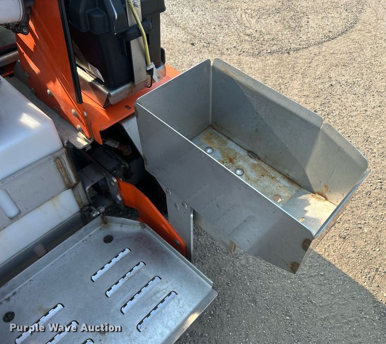 image for item DS8992 Snowrator ZX4