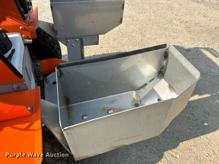 image for item DS8992 Snowrator ZX4