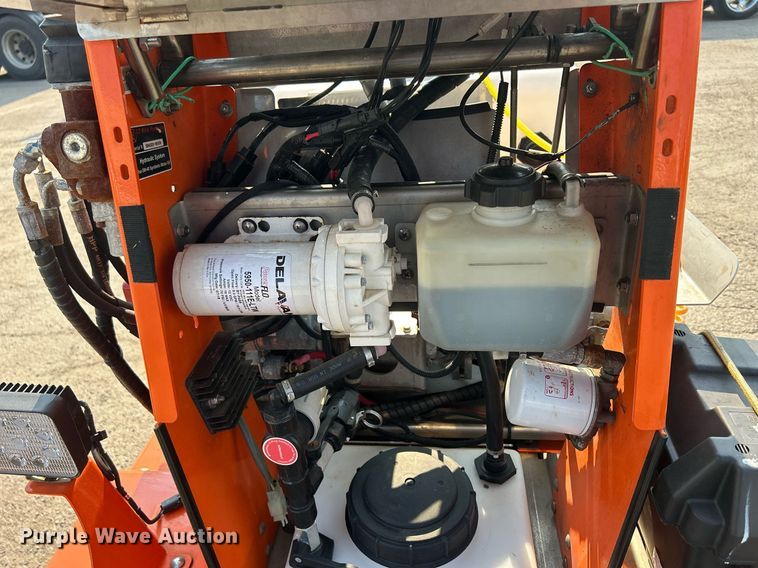 image for item DS8992 Snowrator ZX4