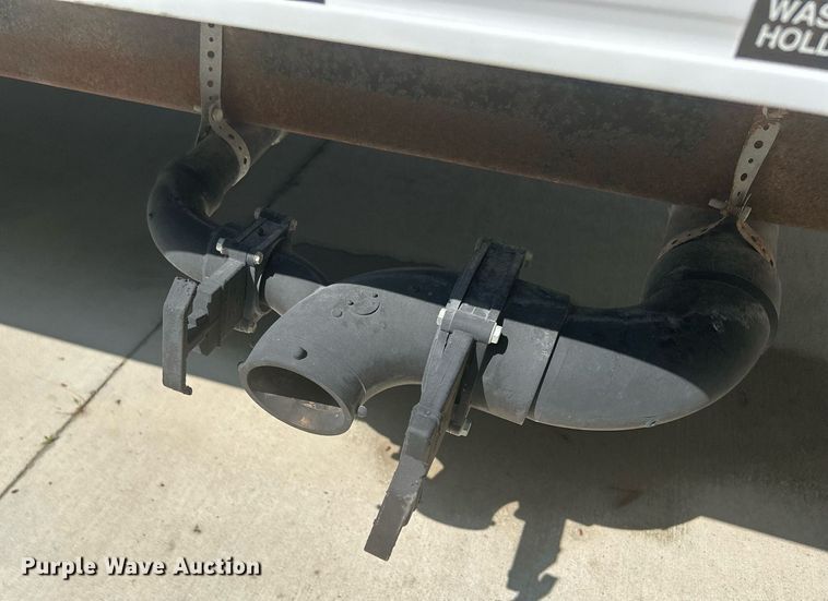 image for item DS8997 2001 Timberland  camper