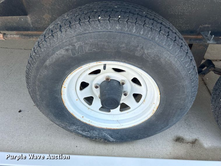 image for item DS8997 2001 Timberland  camper