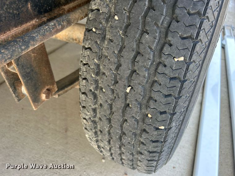 image for item DS8997 2001 Timberland  camper