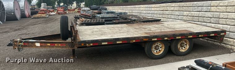 image for item DS8998 2014 PJ Trailers F8162  equipment trailer