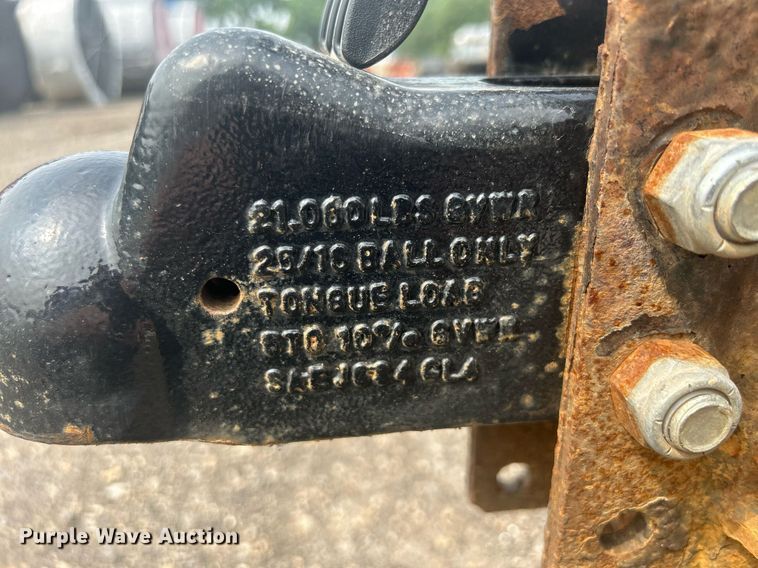 image for item DS8998 2014 PJ Trailers F8162  equipment trailer