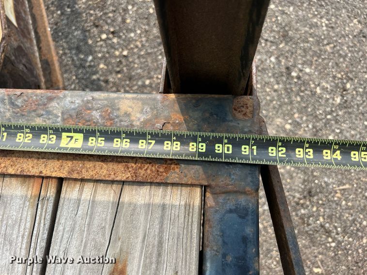 image for item DS8998 2014 PJ Trailers F8162  equipment trailer