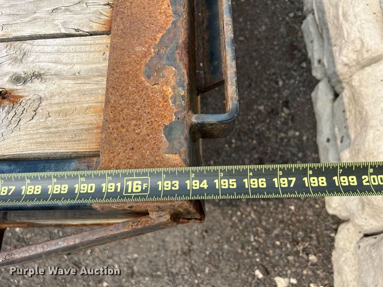 image for item DS8998 2014 PJ Trailers F8162  equipment trailer