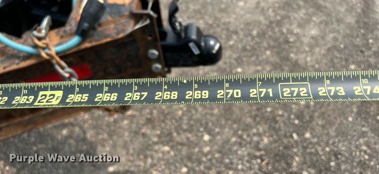 image for item DS8998 2014 PJ Trailers F8162  equipment trailer