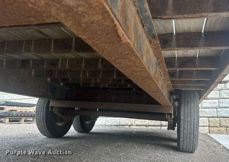 image for item DS8998 2014 PJ Trailers F8162  equipment trailer