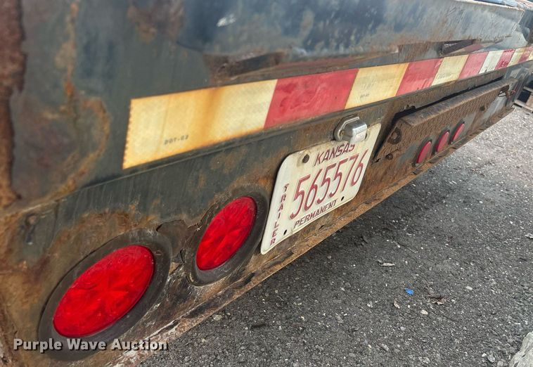 image for item DS8998 2014 PJ Trailers F8162  equipment trailer