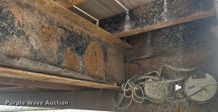 image for item DS8998 2014 PJ Trailers F8162  equipment trailer