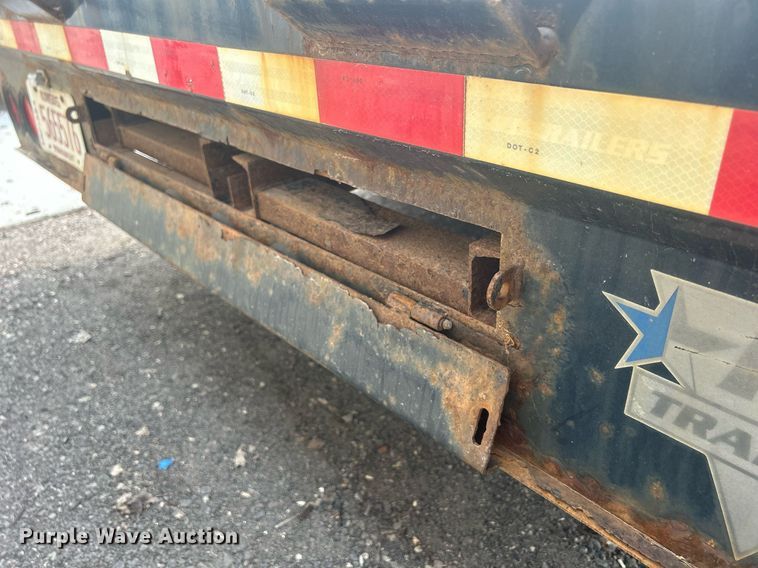 image for item DS8998 2014 PJ Trailers F8162  equipment trailer