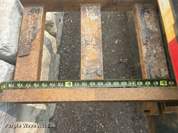 image for item DS8998 2014 PJ Trailers F8162  equipment trailer