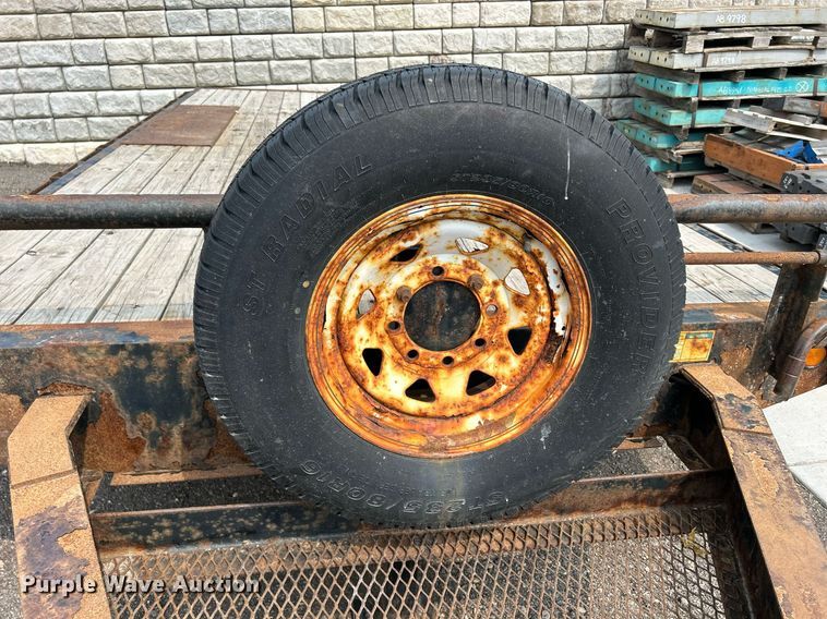 image for item DS8998 2014 PJ Trailers F8162  equipment trailer