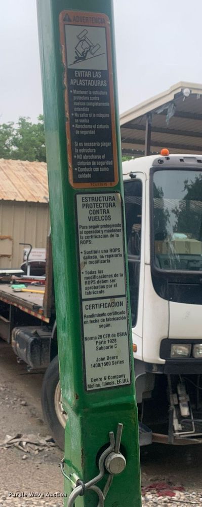 image for item EY9828 2013 John Deere F1435 Series II  lawn mower