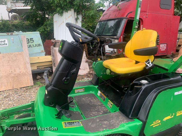 image for item EY9828 2013 John Deere F1435 Series II  lawn mower
