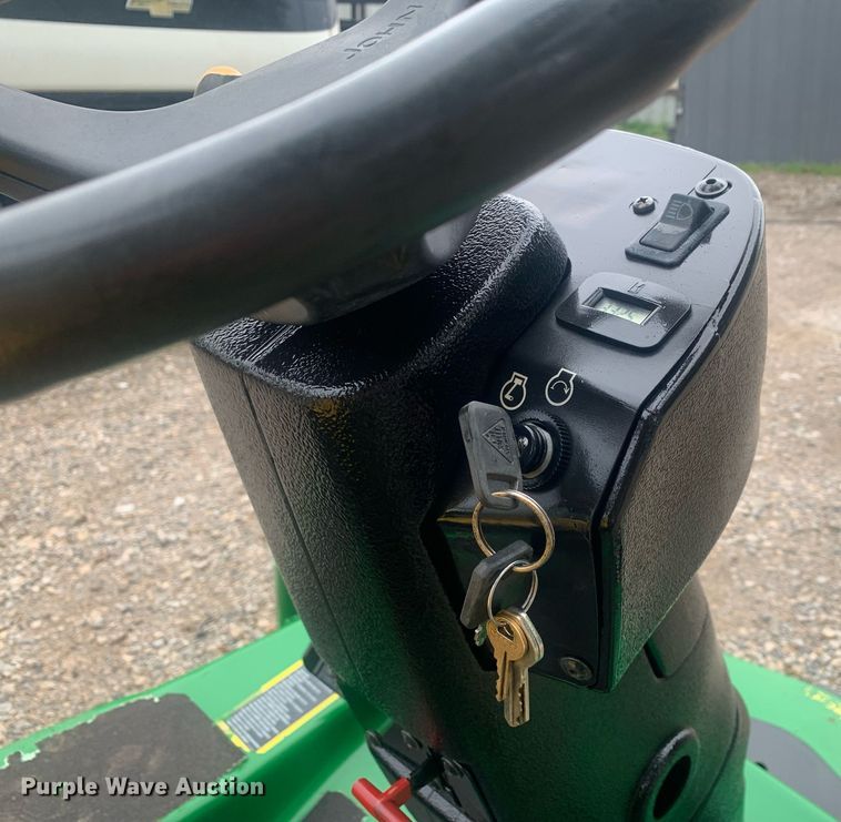 image for item EY9828 2013 John Deere F1435 Series II  lawn mower