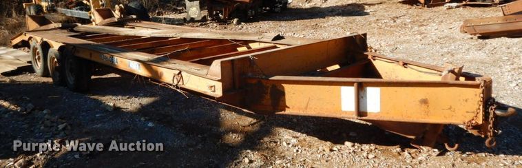 image for item HG9300 1987 Holden Industries  equipment trailer