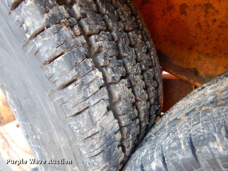 image for item HG9300 1987 Holden Industries  equipment trailer