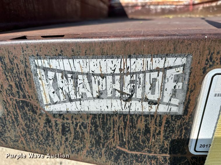 image for item HU9383 1989 GMC C60  grain truck