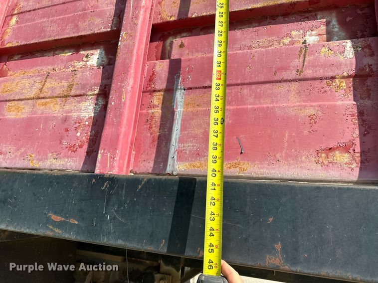 image for item HU9383 1989 GMC C60  grain truck