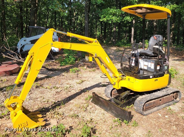 image for item HY9033 2007 Komatsu PC18MR-2  mini excavator