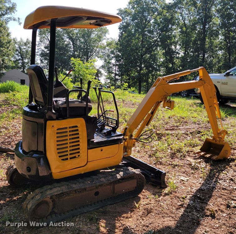 image for item HY9033 2007 Komatsu PC18MR-2  mini excavator
