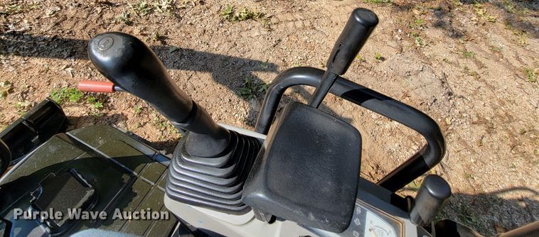 image for item HY9033 2007 Komatsu PC18MR-2  mini excavator